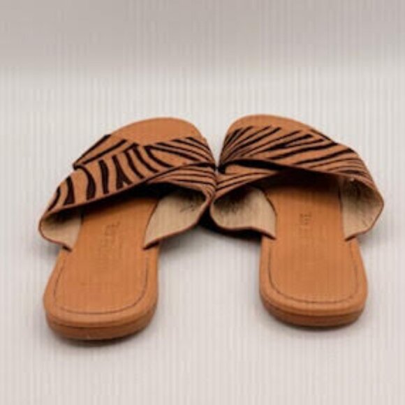Melrose Ave Zebra Print Crisscross Slide Sandals Tan/Black Women’s Size 7 - Picture 3 of 8